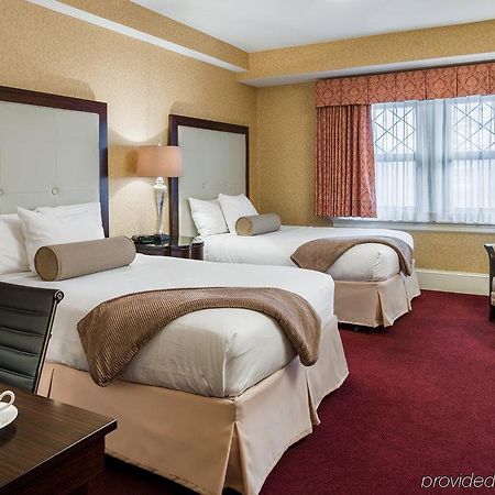 Wayne Hotel Luaran gambar