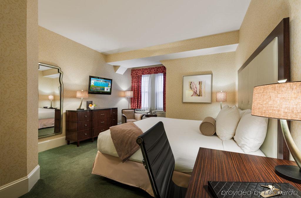 Wayne Hotel Luaran gambar